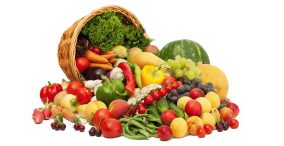 انواع محصولات کشاورزی میوه و سبزیجات در داخل سبد
